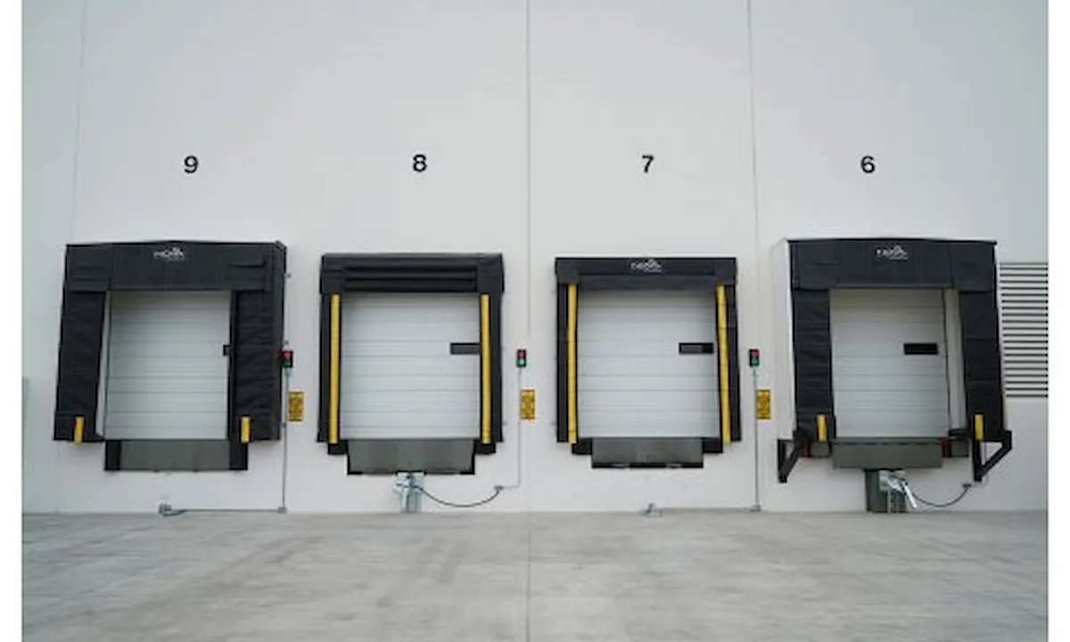 Dock Seals & Shelters example 1